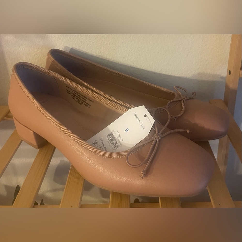 NEW…Time and Tru String Bow Block Heel Ballet Shoes - Picture 3 of 4